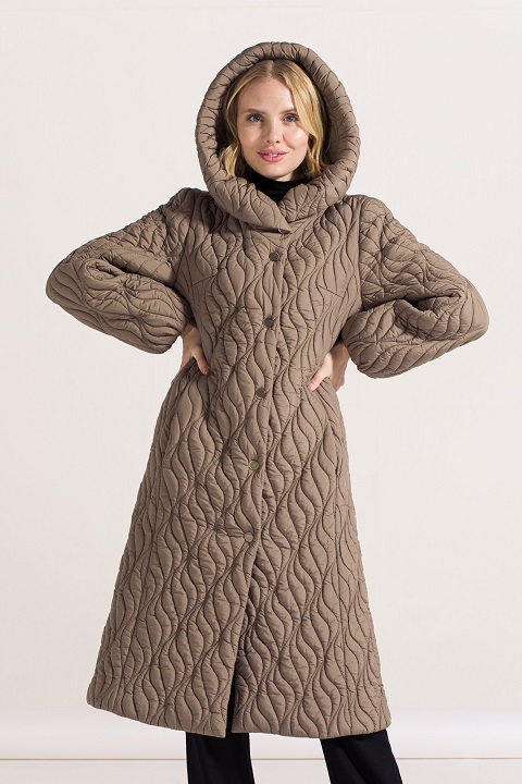 Женские стеганые демисезонные пальто: с чем лучше носить?